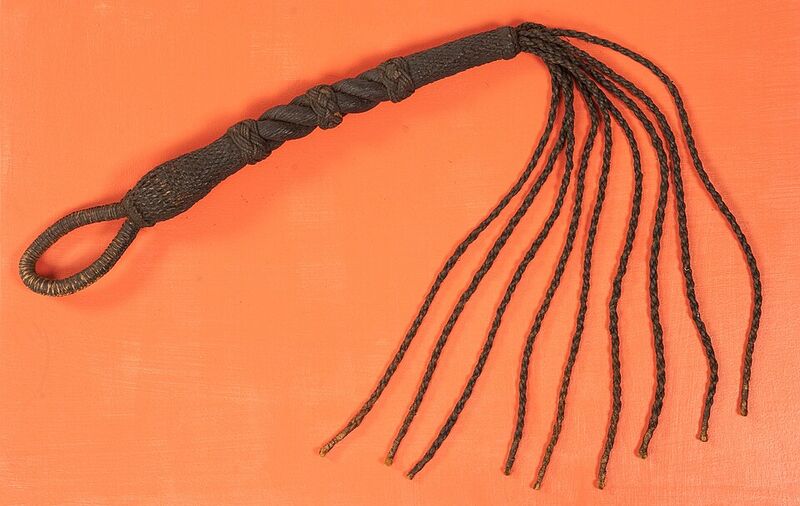 Datei:Nineteenth-century U.S. Navy cat o' nine tails.jpg